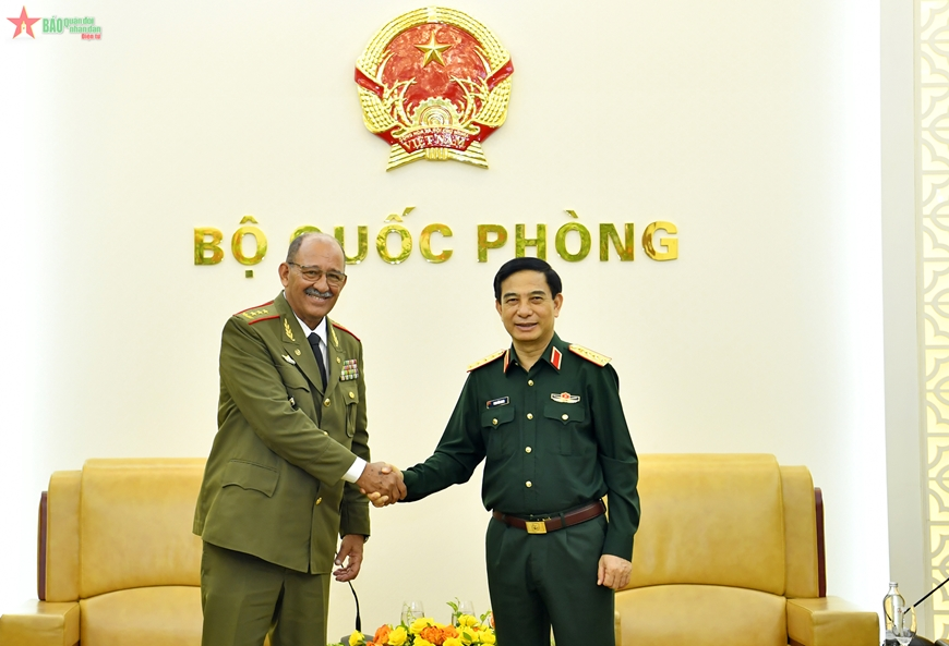 Đại tướng Phan Văn Giang tiếp Tổng Tham mưu trưởng các Lực lượng vũ trang cách mạng Cuba